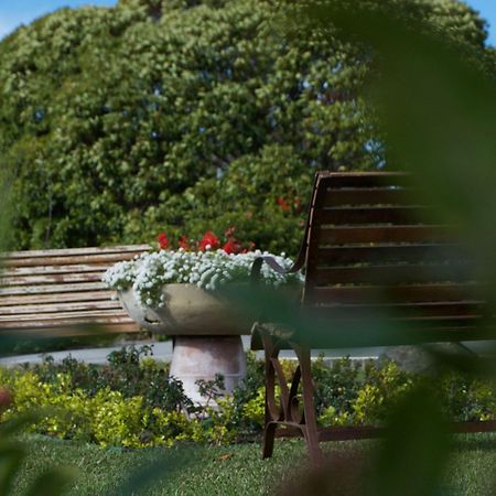 Surestay Hotel By Best Western The Clarence On Melville Олбани Екстериор снимка