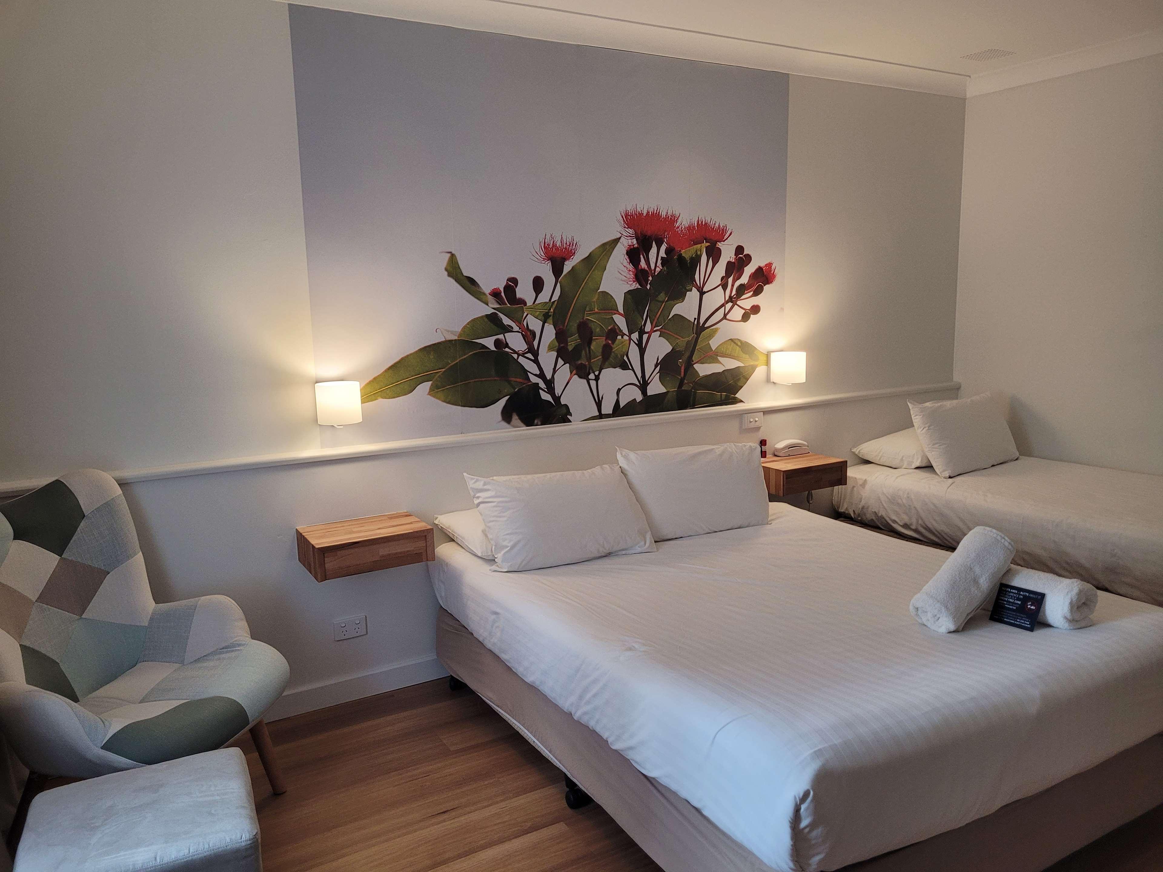 Surestay Hotel By Best Western The Clarence On Melville Олбани Екстериор снимка