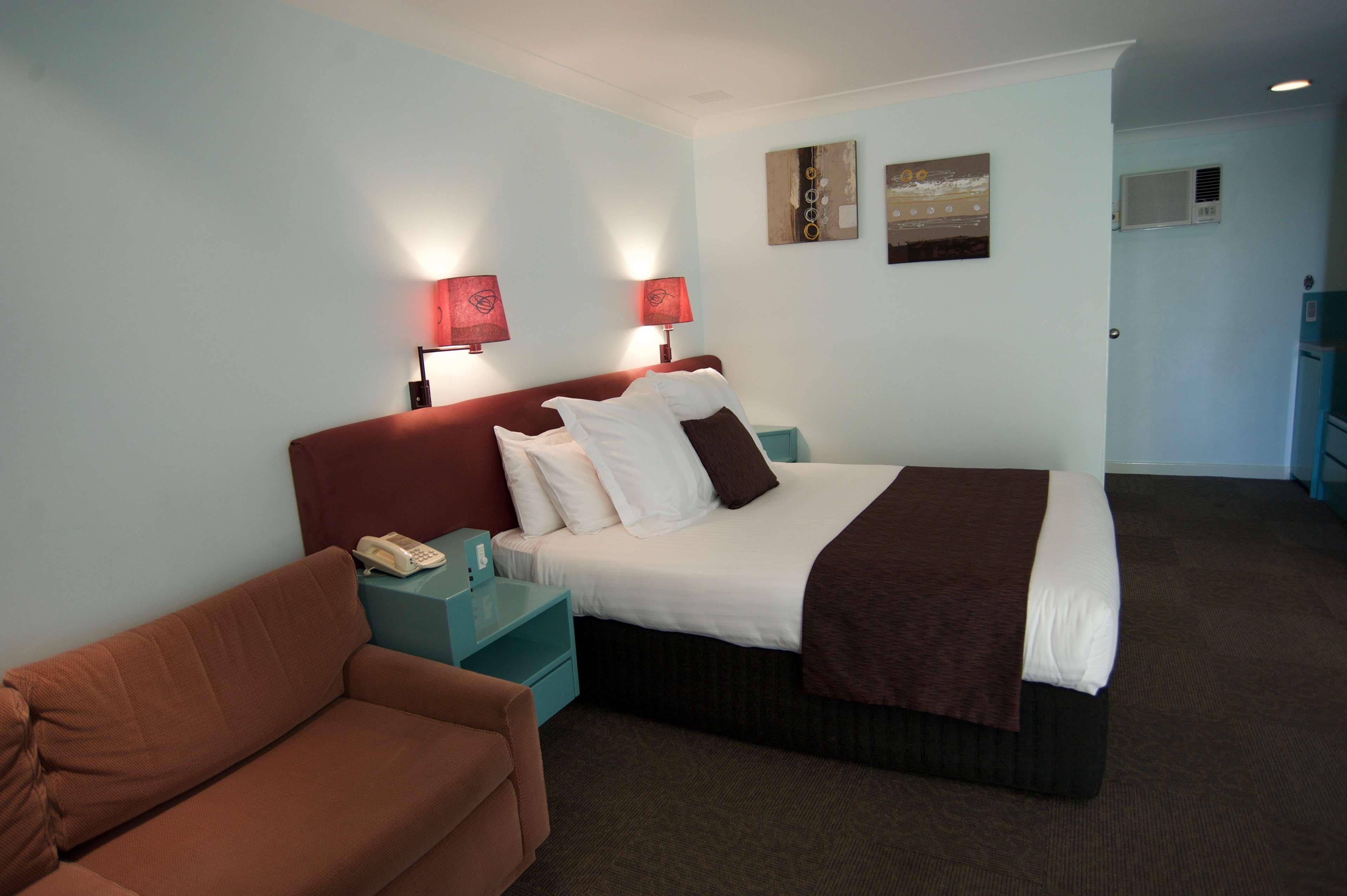 Surestay Hotel By Best Western The Clarence On Melville Олбани Екстериор снимка