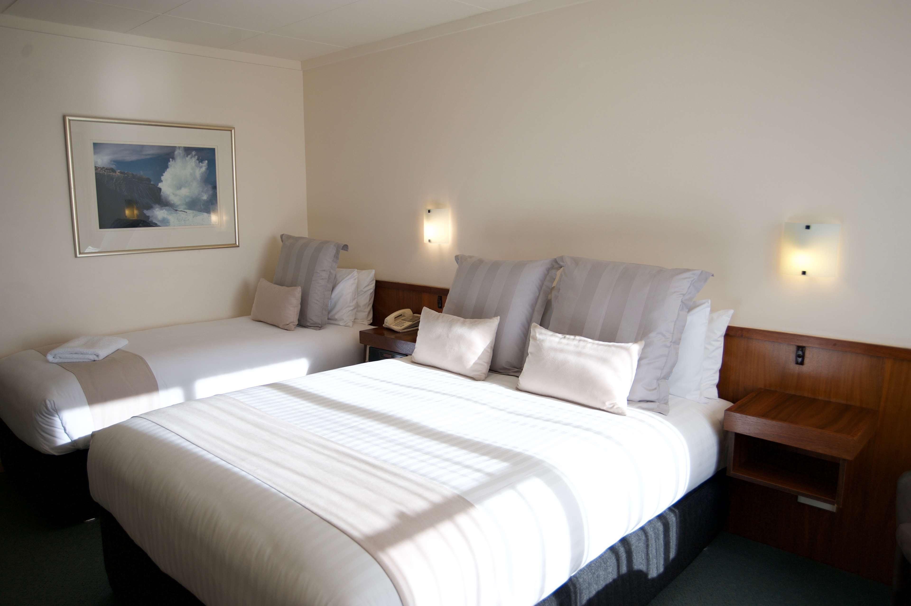 Surestay Hotel By Best Western The Clarence On Melville Олбани Екстериор снимка