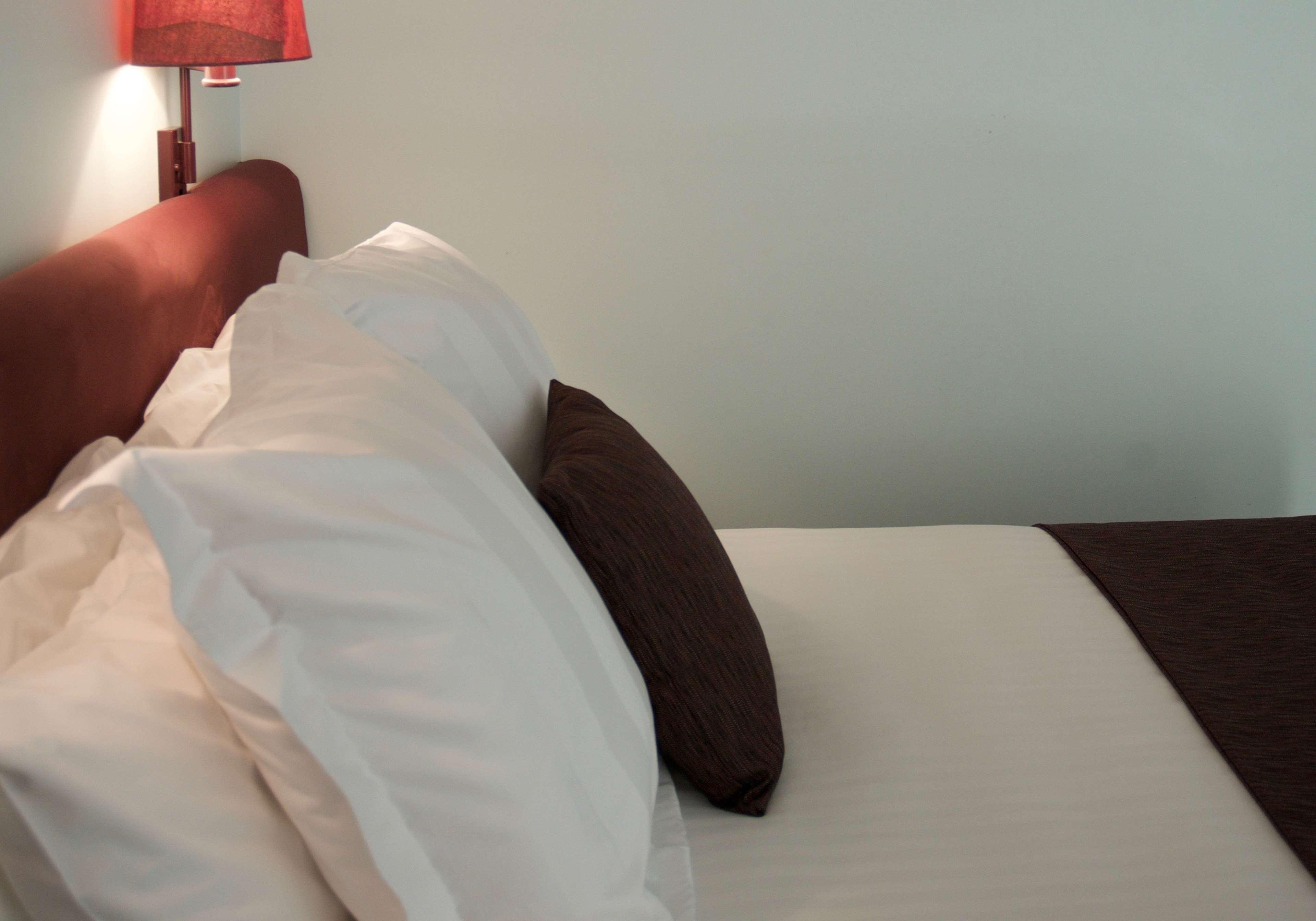 Surestay Hotel By Best Western The Clarence On Melville Олбани Екстериор снимка
