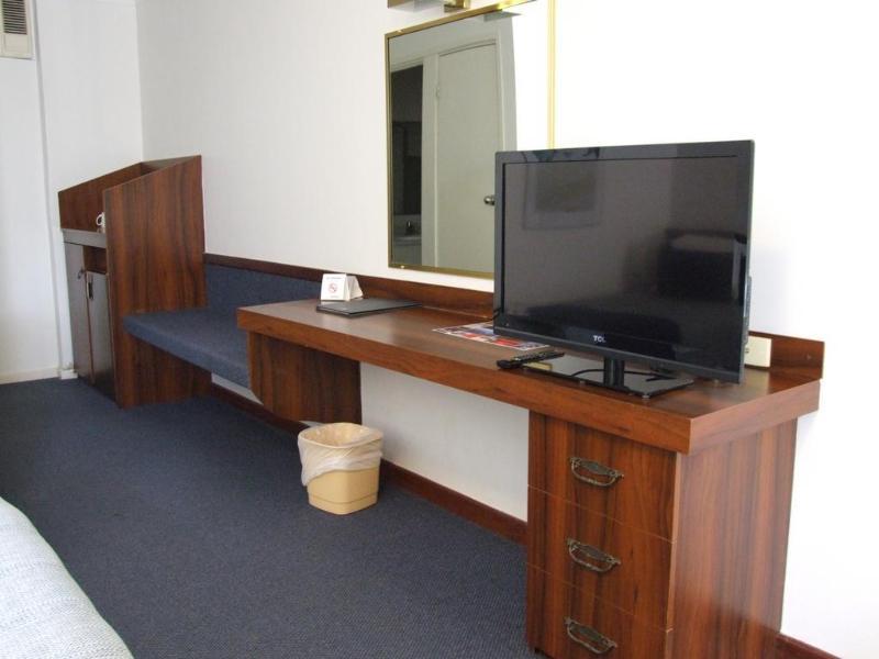 Surestay Hotel By Best Western The Clarence On Melville Олбани Екстериор снимка