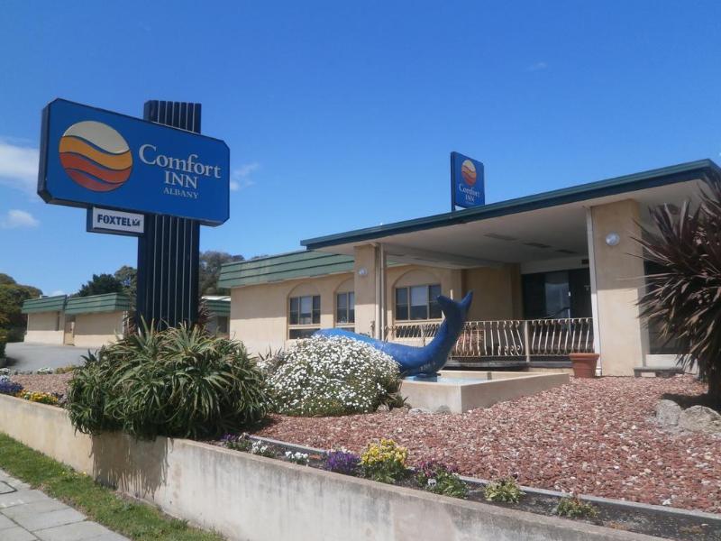 Surestay Hotel By Best Western The Clarence On Melville Олбани Екстериор снимка