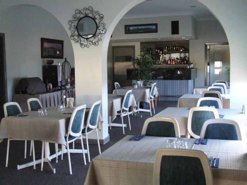 Surestay Hotel By Best Western The Clarence On Melville Олбани Екстериор снимка